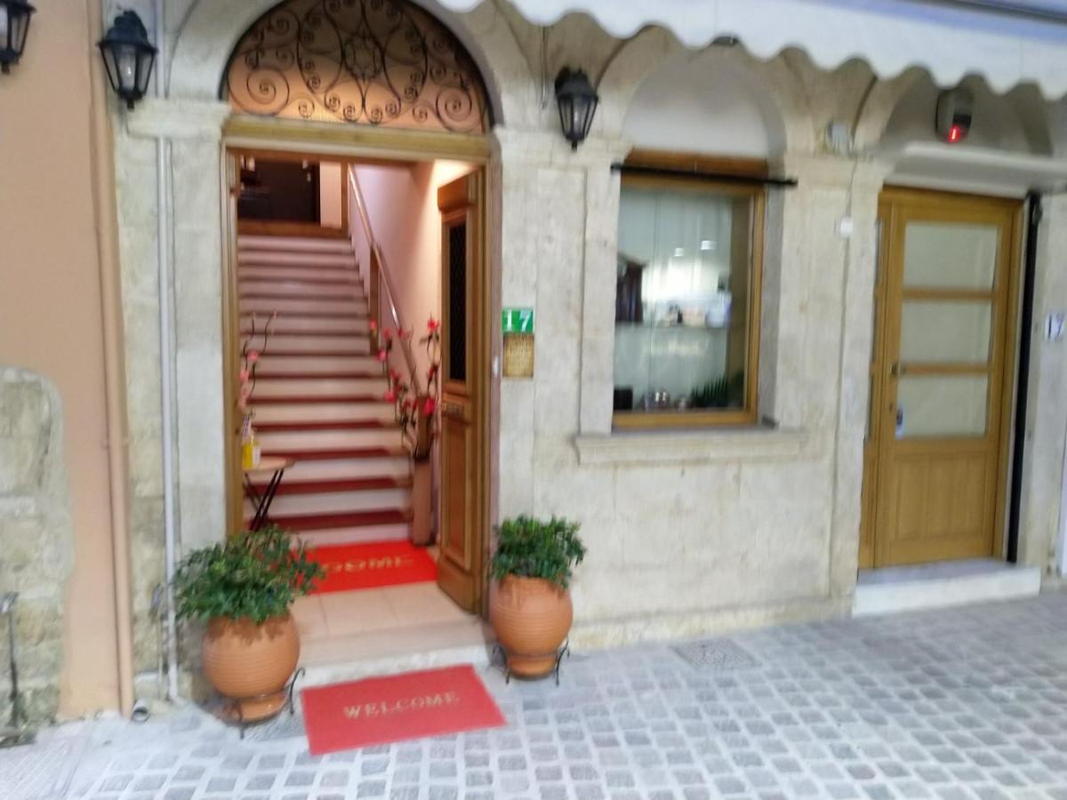 Santrivani Rooms Chania  Екстер'єр фото