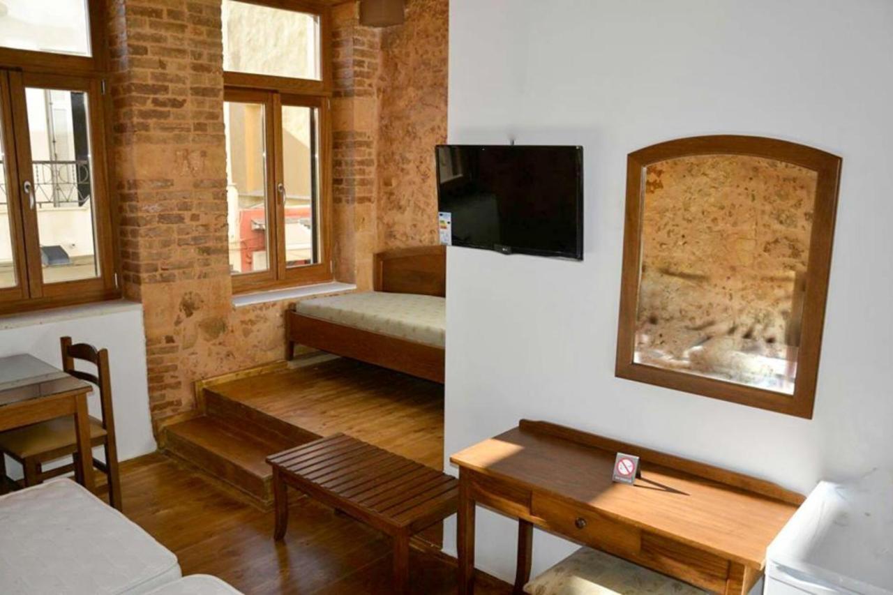 Santrivani Rooms Chania  Екстер'єр фото